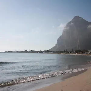 https://hotel-riva-del-sole.sicilyhotelsitaly.net