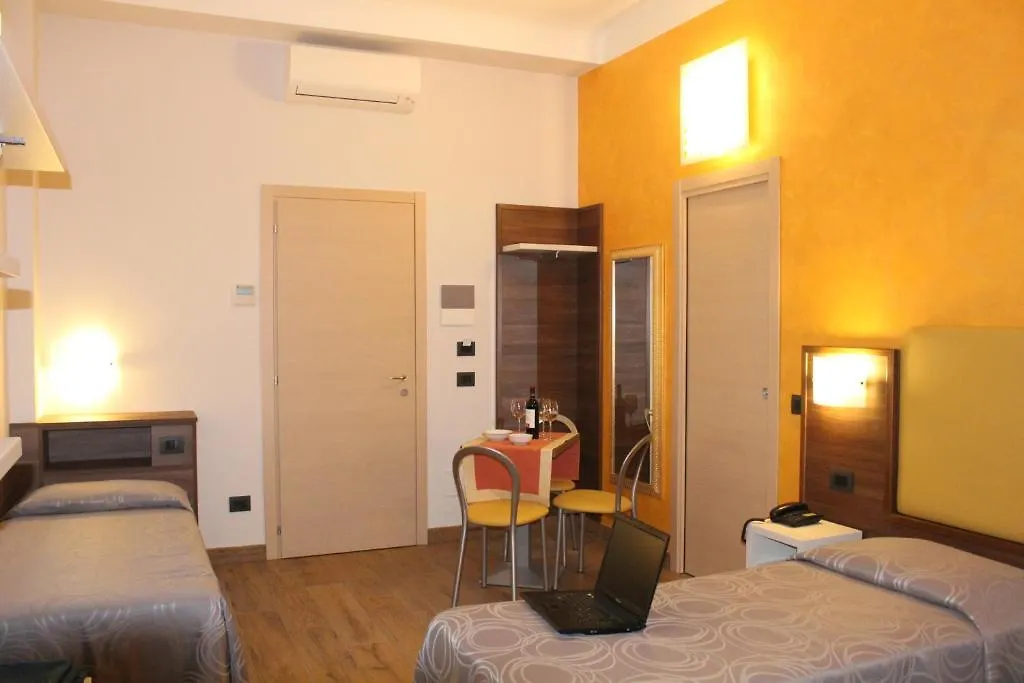 House Beatrice Milano Hotel 2*,