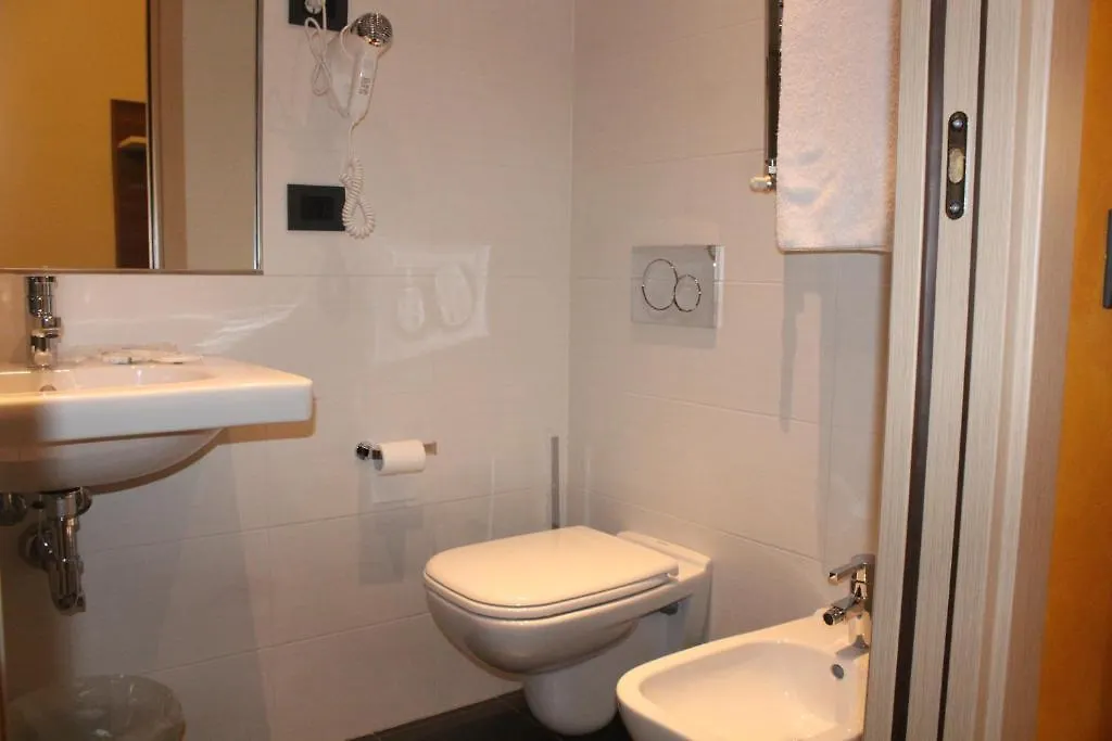 Guest house House Beatrice Milano Hotel